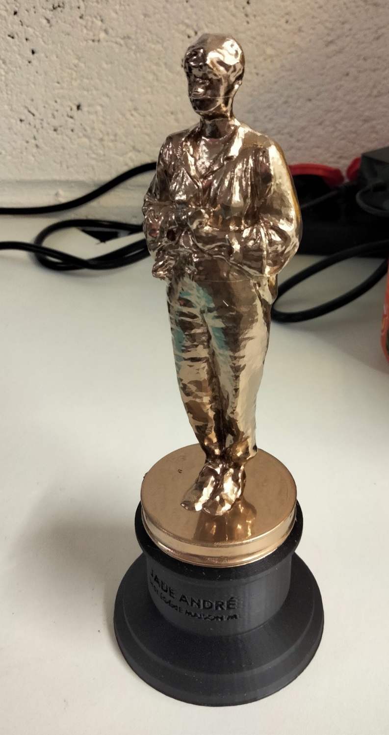 Customized Oscar trophy - design, prototyping